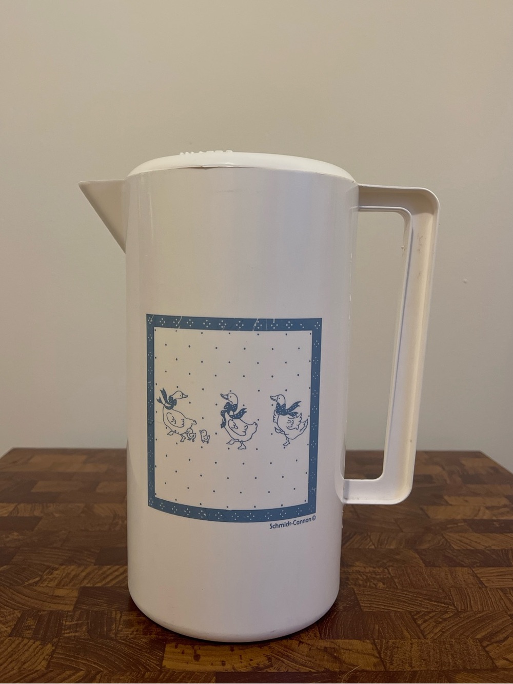 Retro Vintage 60s–70s Goose Schmidt Cannon Plastic Pitcher with Lid